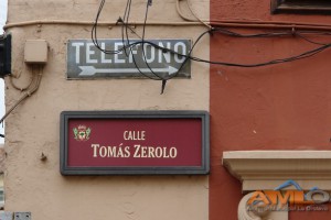 Placa calle Tomás Zerolo