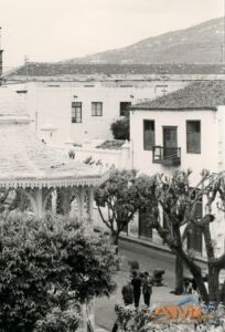 Kiosco de la plaza de la Constitución.<br>Fondo fotográfico Archivo Municipal La Orotava.